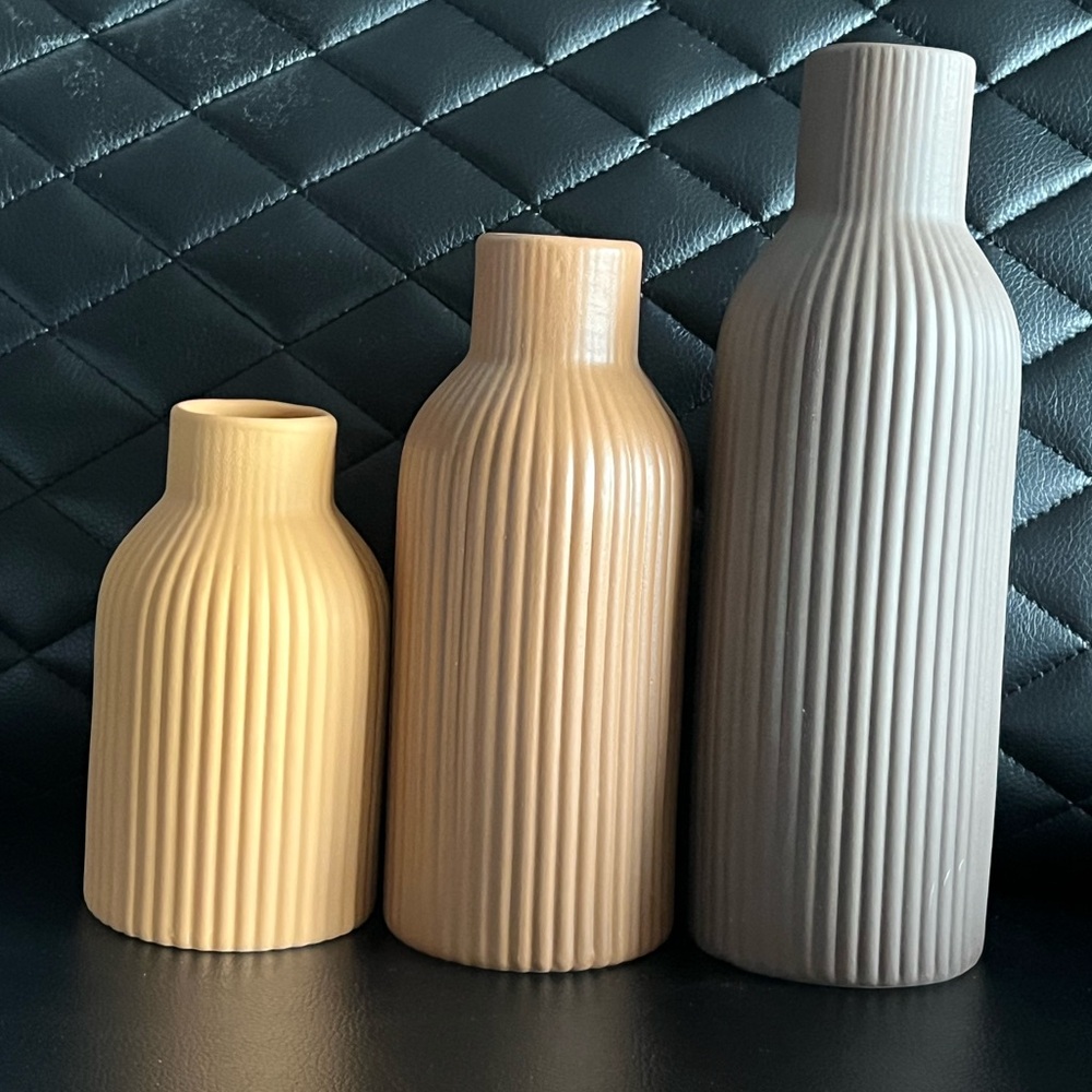 Modern Ceramic Vases Set of 3, Coffee Table Ribbed Decorative Vases coffee mix